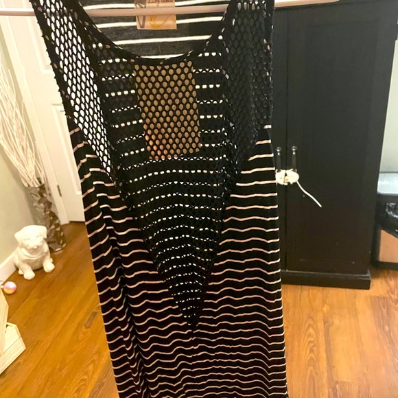BNWT  dress/beach cover up 😍 - Picture 1 of 5